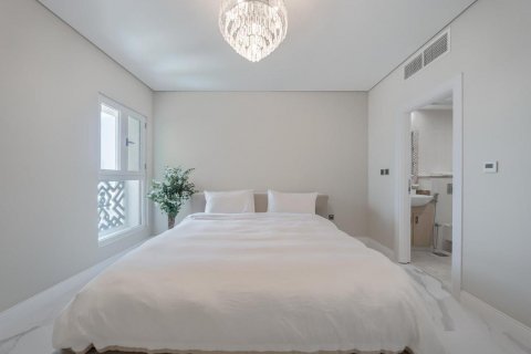 Apartment in Palm Jumeirah, Dubai, UAE 3 bedrooms, 220 sq.m. № 623284 - photo 18