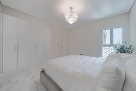 Apartment in Palm Jumeirah, Dubai, UAE 3 bedrooms, 220 sq.m. № 623284 - photo 19