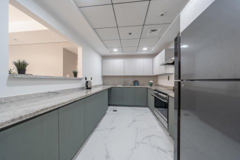Apartment in Palm Jumeirah, Dubai, UAE 3 bedrooms, 220 sq.m. № 623284 - photo 28