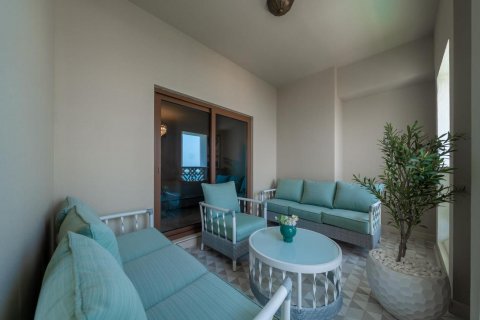 Apartment in Palm Jumeirah, Dubai, UAE 3 bedrooms, 220 sq.m. № 623284 - photo 12