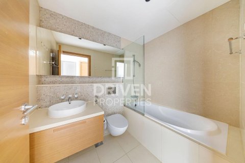 Apartment in Downtown Dubai (Downtown Burj Dubai), Dubai, UAE 1 room, 39.95 sq.m. № 744322 - photo 8