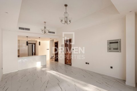 Villa in Mohammed Bin Rashid City, Dubai, UAE 4 bedrooms, 206.06 sq.m. № 765370 - photo 1