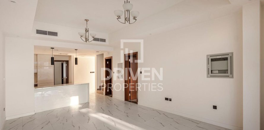 Villa in Mohammed Bin Rashid City, Dubai, UAE 4 bedrooms, 206.06 sq.m. № 765370