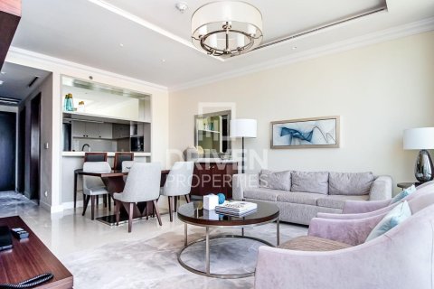 Apartament de închiriat în Downtown Dubai (Downtown Burj Dubai), Dubai, EAU 2 dormitoare, 123.93 mp. №746548 - poză 2