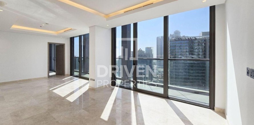 Appartamento a Business Bay, Dubai, EAU 3 camere da letto, 216.74 mq. № 745934
