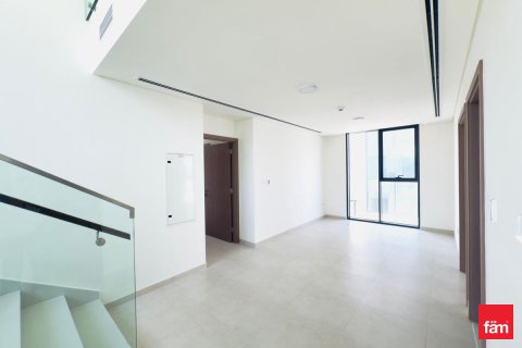 Зняти в оренду віллу в Дубай, ОАЕ 4 спальні, 583.5м2, № 694011 - фото 5