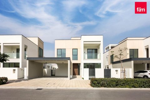 Зняти в оренду віллу в Дубай, ОАЕ 4 спальні, 583.5м2, № 694011 - фото 3