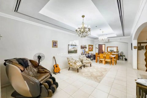 Apartamento para venda em Jumeirah Village Circle, Dubai, EAU 3 quartos, 250 m2 № 664379 - foto 3