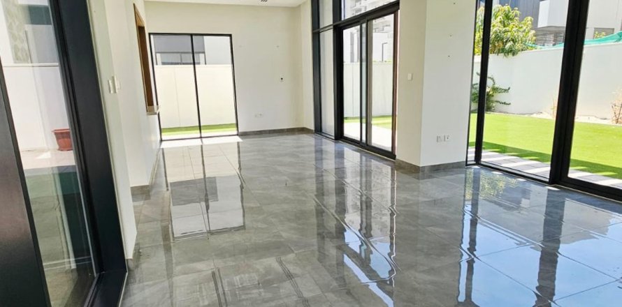 Вилла Al Furjan, Дубай, БАӘ-да 4 жатын бөлмелер, 462.8 м² № 715604