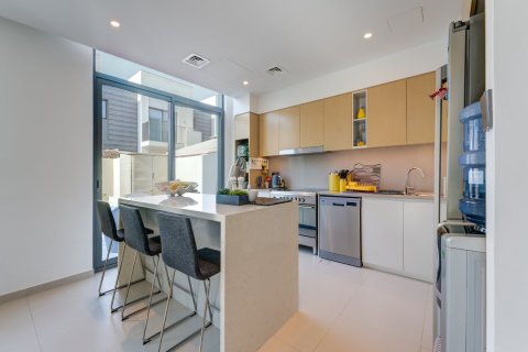 Dubai, संयुक्त अरब अमीरात में टाउनहाउस, 4 बेडरूम, 224 वर्ग मीटर, संख्या 695996 - फ़ोटो 6