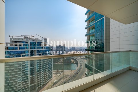 Apartemen di Jumeirah Beach Residence, Dubai, UEA 3 kamar tidur, 214.42012400 m2 nomor 680115 - foto 5