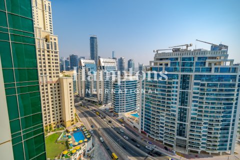 Apartemen di Jumeirah Beach Residence, Dubai, UEA 3 kamar tidur, 214.42012400 m2 nomor 680115 - foto 2