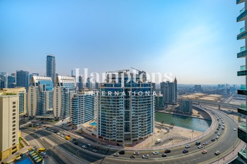 Apartemen di Jumeirah Beach Residence, Dubai, UEA 3 kamar tidur, 214.42012400 m2 nomor 680115 - foto 12