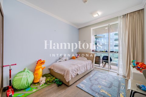 Apartemen di Jumeirah Beach Residence, Dubai, UEA 3 kamar tidur, 214.42012400 m2 nomor 680115 - foto 27