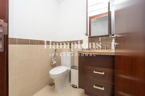 Apartment in Downtown Dubai (Downtown Burj Dubai), UAE 2 bedrooms, 114.32085762 sq.m. № 680117 - photo 11