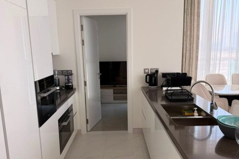 Apartmen di Dubai, UAE 2 bilik tidur, 129 meter persegi № 740662 - foto 9