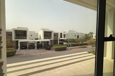 Вилла DAMAC Hills (Akoya by DAMAC), Дубай, БАӘ-да 7 жатын бөлмелер, 640 м² № 740663 - фото 17