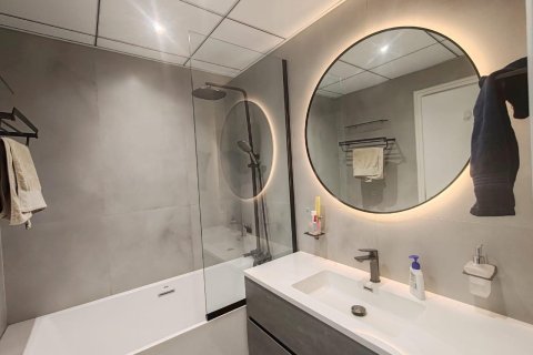 Appartement te huur in Downtown Dubai (Downtown Burj Dubai), Dubai, VAE 2 slaapkamers, 128 vr.m., nr 690448 - foto 4