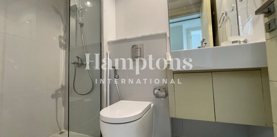 Ridamaja asukohaga Dubai, AÜE: 3 magamistoaga, 194.995 m² Nr 693719