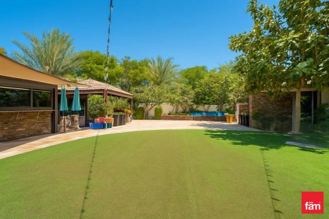 Villa uthyres i Jumeirah Park, Dubai, UAE 3 sovrum, 679.9 kvm Nr. 646704 - fotografi 2