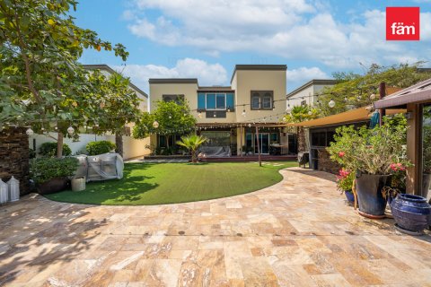 Villa à louer à Jumeirah Park, Dubai, EAU 3 chambres, 679.9 m2 № 646704 - photo 1