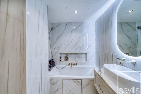 Apartment til salg i Downtown Dubai (Downtown Burj Dubai), Dubai, UAE 3 soveværelser, 181.72 kvm № 755197 - foto 13