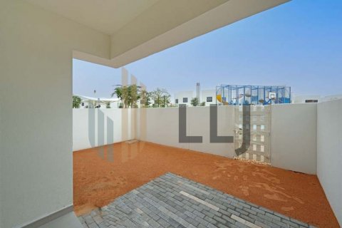 Townhouse on the Yas Island, Abu Dhabi, UAE 3 bedrooms, 214.6 sq.m. № 624192 - photo 1