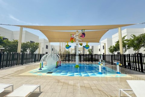 Townhouse on the Yas Island, Abu Dhabi, UAE 3 bedrooms, 214.6 sq.m. № 624192 - photo 16