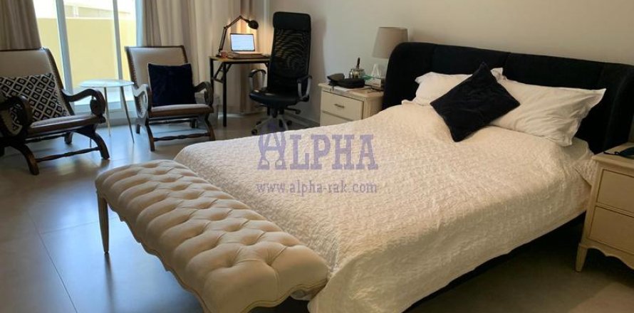 Apartment in Al Marjan Island, Ras Al Khaimah, UAE 2 bedrooms, 145.4 sq.m. № 709462