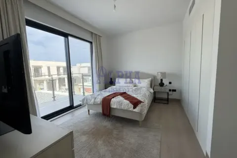 Rumah bandar di Al Hamra Village, Ras Al Khaimah, UAE 2 bilik tidur, 136.9 meter persegi № 709461 - foto 7
