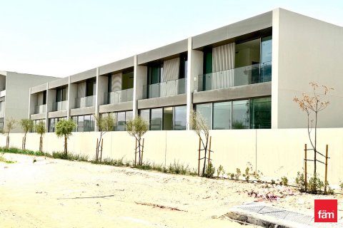 טאונהאוס למכירה ב Dubai, איחוד האמירויות  3 חדרי שינה, 168 מ"ר, מספר 632731 - תמונה 2