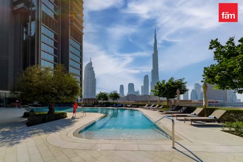 Apartment in Downtown Dubai (Downtown Burj Dubai), UAE 2 bedrooms, 99 sq.m. № 645575 - photo 1