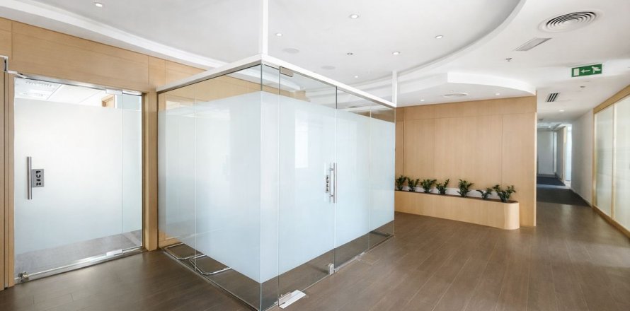 משרד ב Business Bay, Dubai, איחוד האמירויות 254.9 מ"ר מספר 691494