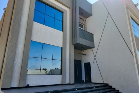 ویلا در Ras Al Khaimah ، امارات متحده عربی 5 خوابه ، 929 متر مربع.  شماره 735000