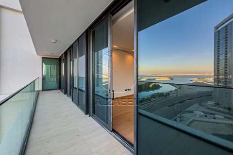 Apartment in Al Reem Island, Abu Dhabi, UAE 3 bedrooms, 203 sq.m. № 614920 - photo 15