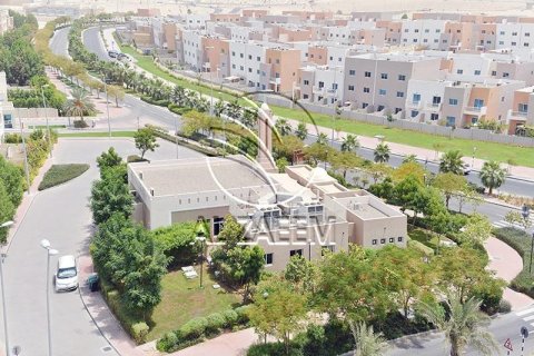Vila di Al Reef, Abu Dhabi, UEA 5 kamar tidur, 273 m2 nomor 614918 - foto 1