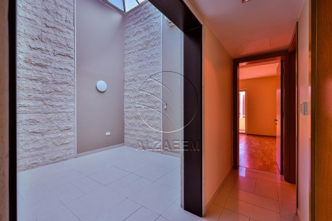 Vila v Al Raha Gardens, Abu Dhabi, SAE 4 ložnice, 403 m² Č.: 614916 - fotografie 5