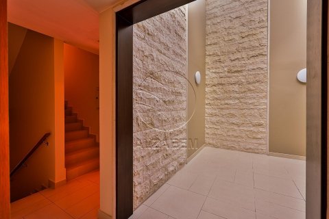 Vila v Al Raha Gardens, Abu Dhabi, SAE 4 ložnice, 403 m² Č.: 614916 - fotografie 4