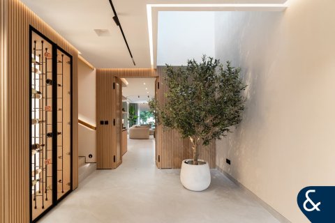 Townhouse di Jumeirah Golf Estates, Dubai, UEA 3 kamar tidur, 267 m2 nomor 685041 - foto 24