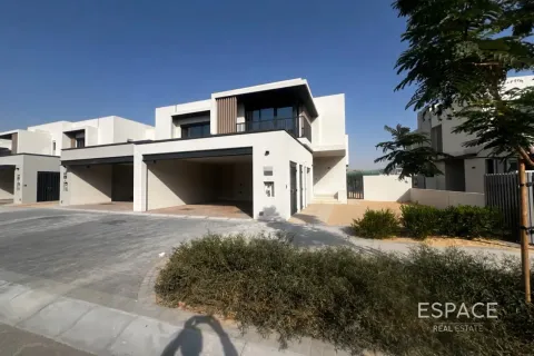 Βίλα σε Jebel Ali, Dubai, ΗΑΕ 4 υπνοδωμάτια, 300 τ.μ. Αρ. 738176 - φωτογραφία 1