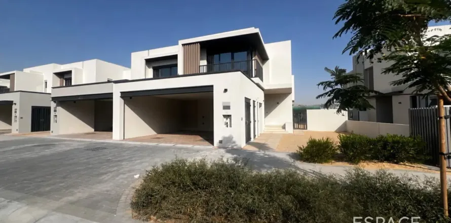 Βίλα σε Jebel Ali, Dubai, ΗΑΕ 4 υπνοδωμάτια, 300 τ.μ. Αρ. 738176