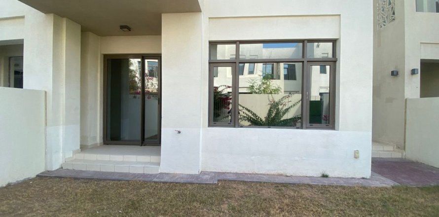 Villa à Reem, Dubai, EAU: 3 chambres, 233.7 m2 № 679090