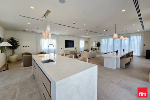 Villa zur Miete in Dubai, VAE 4 Schlafzimmer, 538.5 m2 Nr. 686010 - Foto 24