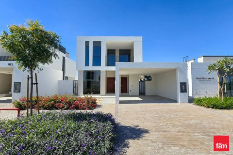 Villa zur Miete in Dubai, VAE 4 Schlafzimmer, 538.5 m2 Nr. 686010 - Foto 16