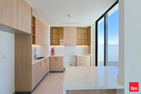 Villa zur Miete in Dubai, VAE 4 Schlafzimmer, 538.5 m2 Nr. 686010 - Foto 3