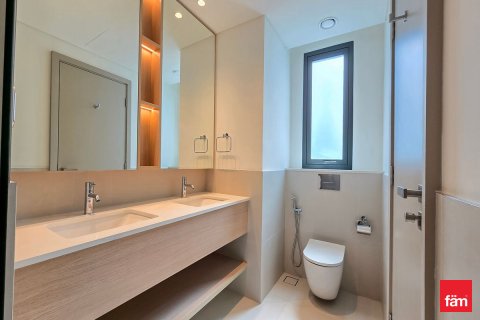 Villa zur Miete in Dubai, VAE 4 Schlafzimmer, 538.5 m2 Nr. 686010 - Foto 6