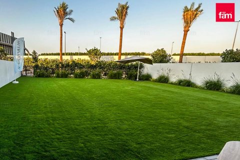 Shtëpi në qytet në Dubai, Emiratet e Bashkuara Arabe 3 dhoma gjumi, 317.1 m2. № 686012 - Foto 6