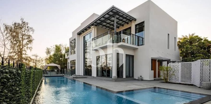 Villa i Jumeirah Islands, Dubai, UAE 6 sovrum, 923 kvm Nr. 645421