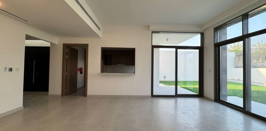 Villa a Al Furjan, Dubai, EAU 4 camere da letto, 360 mq. № 646742