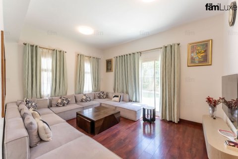 Villa til salgs i Dubai, Emiratene 5 soverom, 817.3 kvm Nr. 715589 - Foto 6